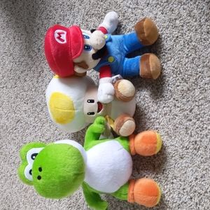 Nintendo Mario Plushies, set of 3